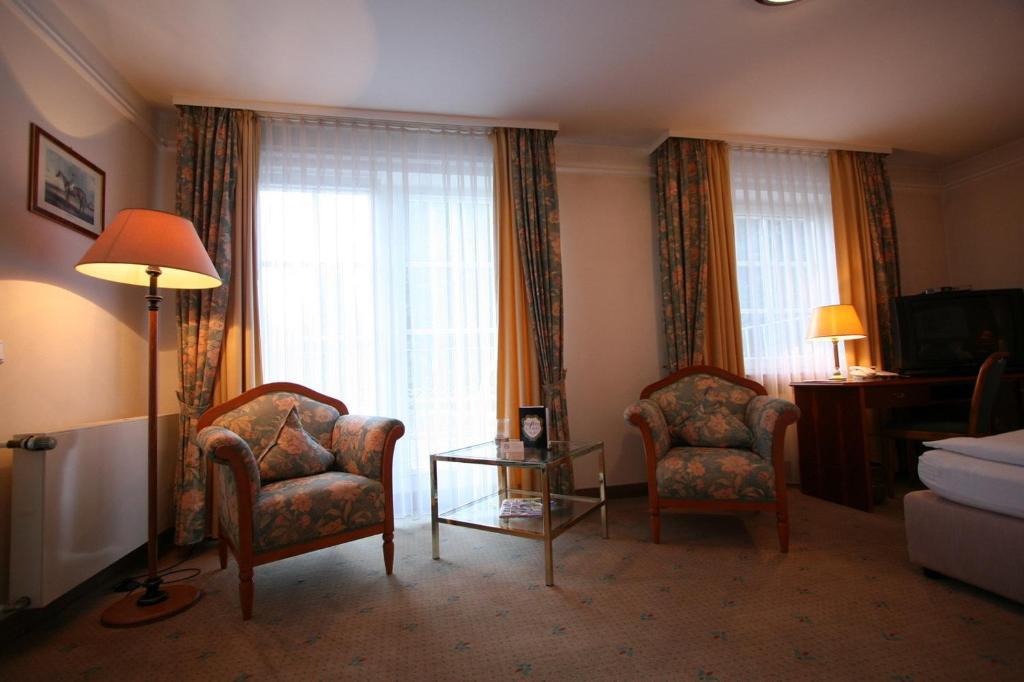 Park Hotel Am Schloss Ettringen  Exterior foto