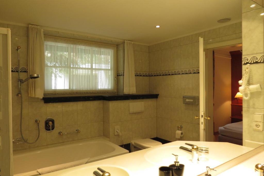 Park Hotel Am Schloss Ettringen  Habitación foto